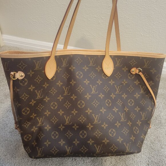 Louis Vuitton Neverfull MM- Monogram - Picture 9 of 11